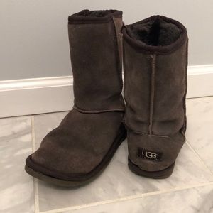 Brown ugg boots